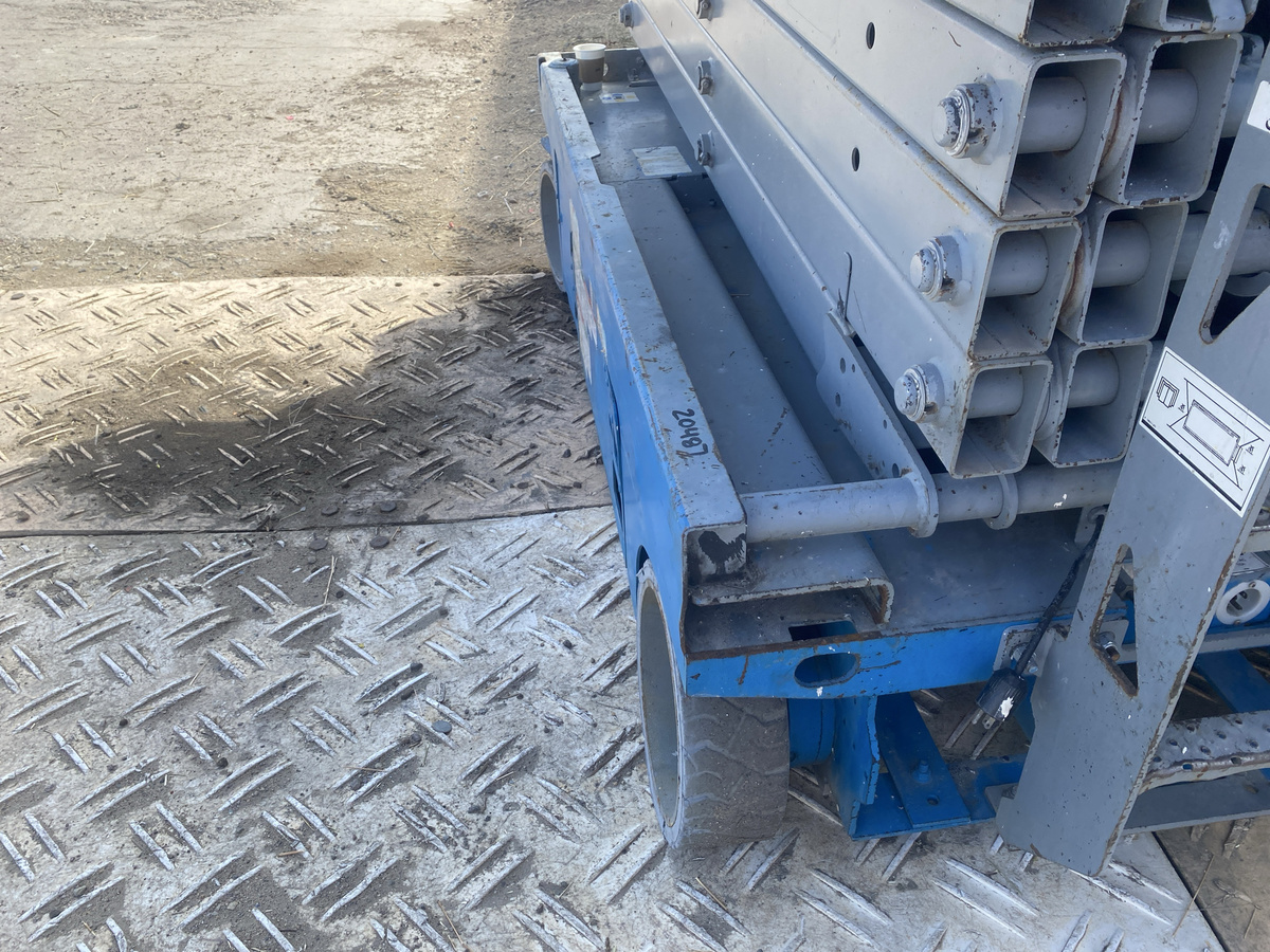 2016 Genie GS-3246-16