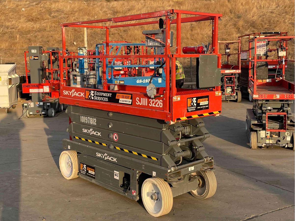 2016 Skyjack SJ3226