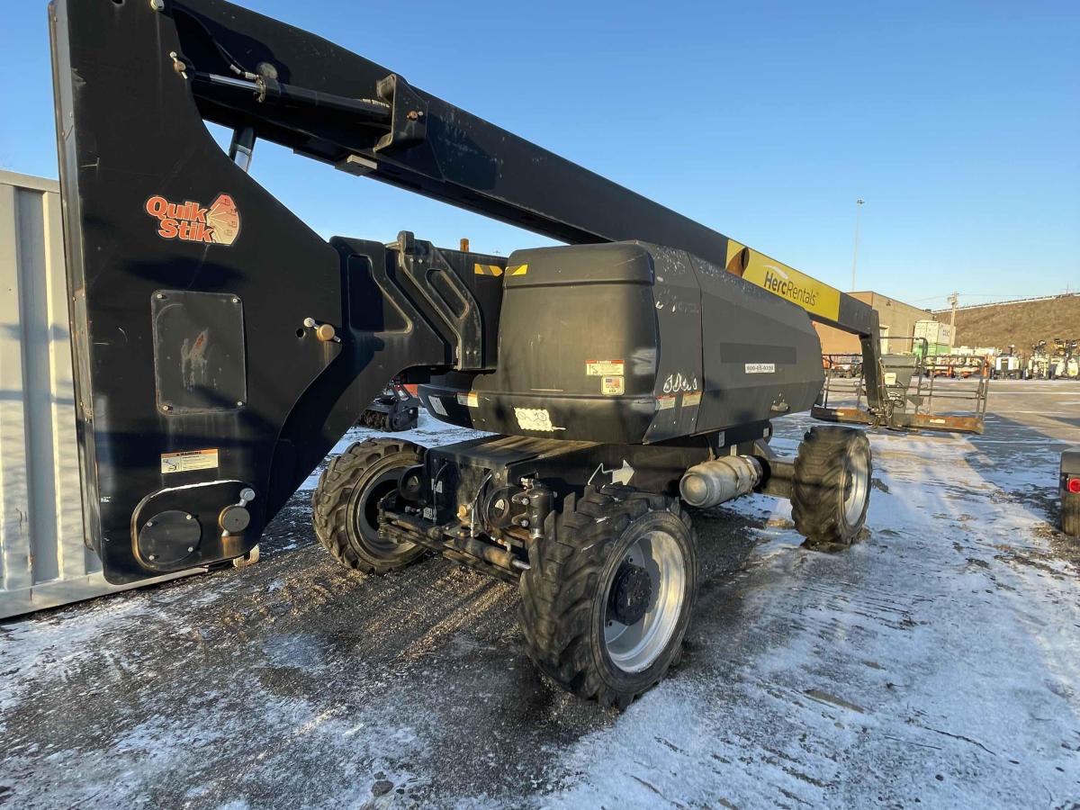 2015 JLG 800A