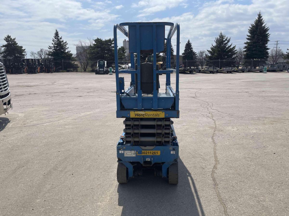 2018 Genie GS-1930