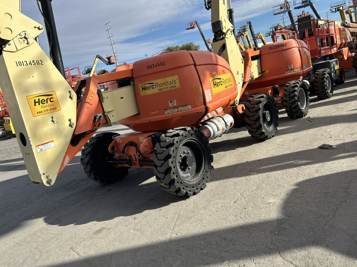 2014 JLG 600AJ