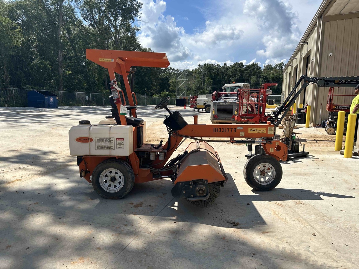 2021 LayMor SM300-4