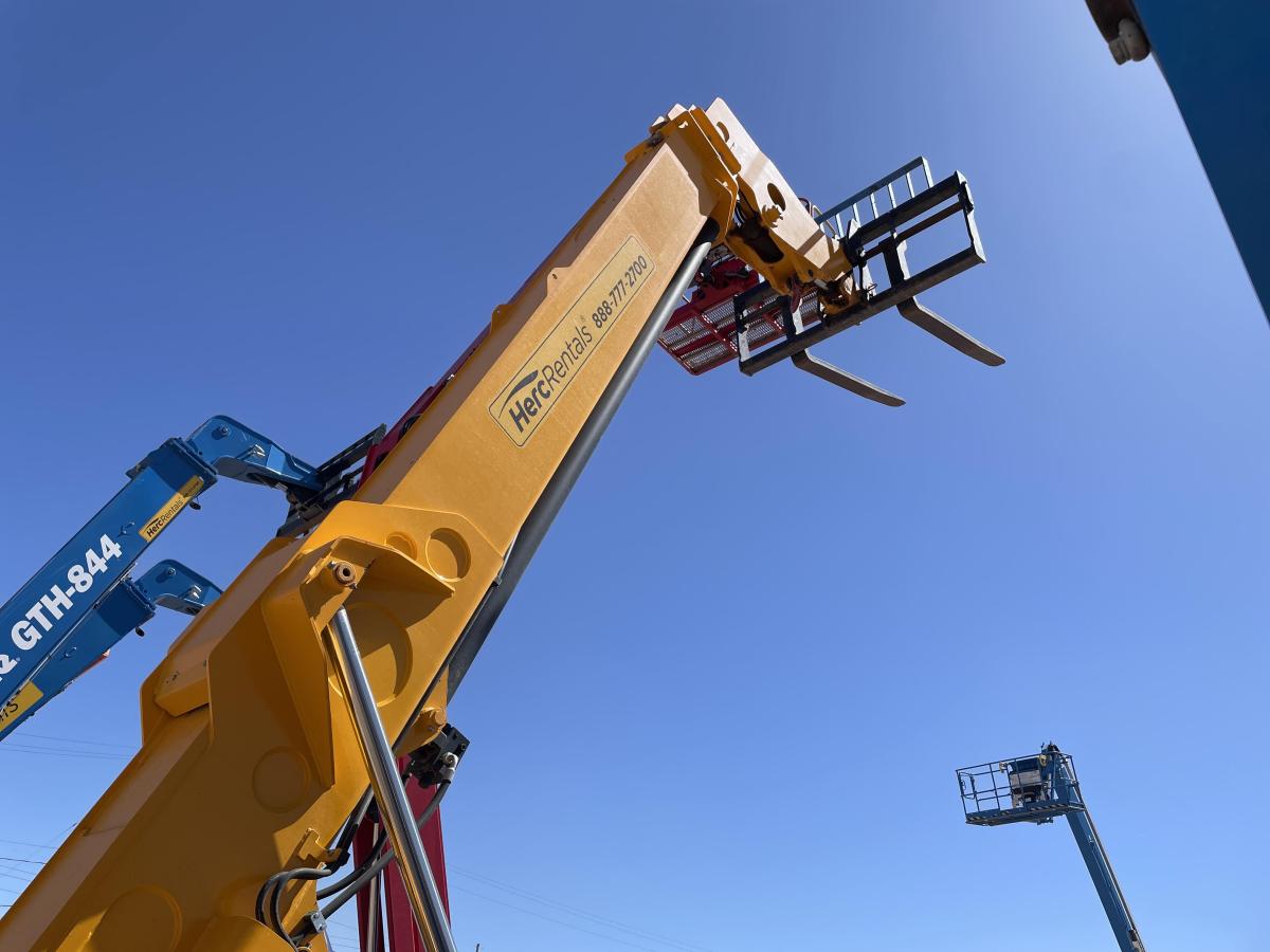 2023 JCB 509-42