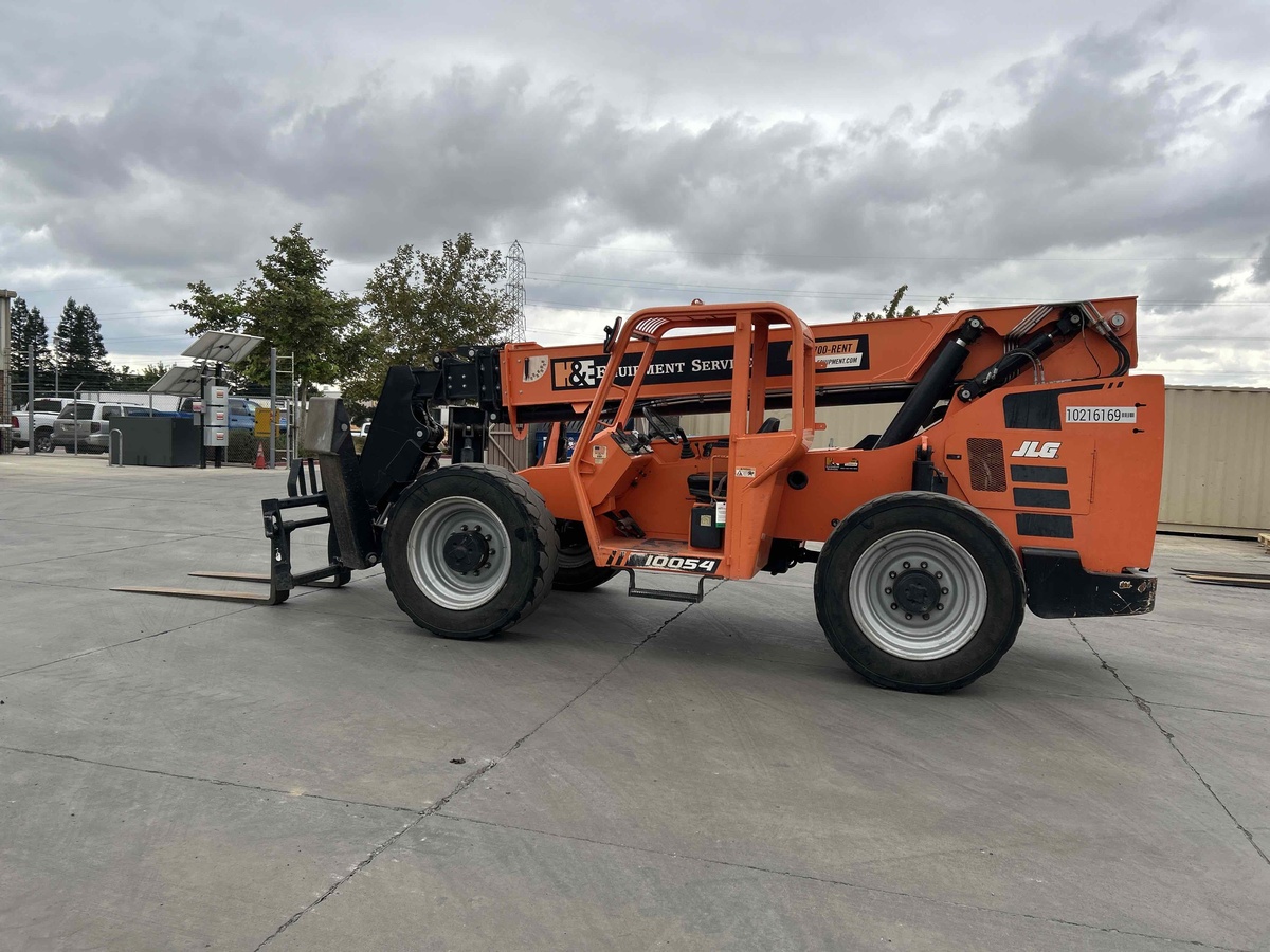 2017 SkyTrak 10054-5