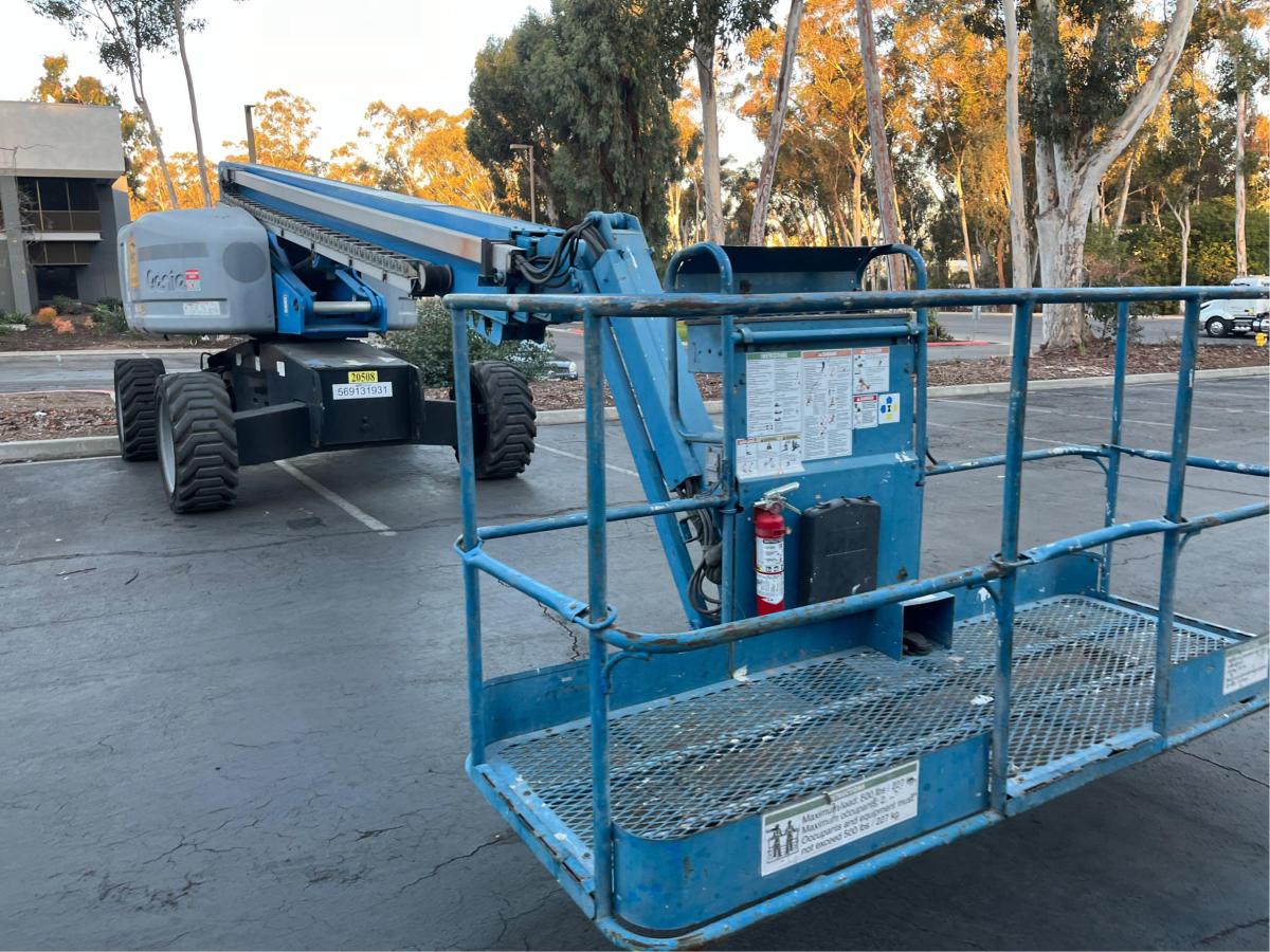 2013 Genie S-65
