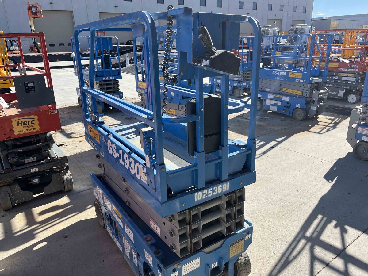 2018 Genie GS-1930-3