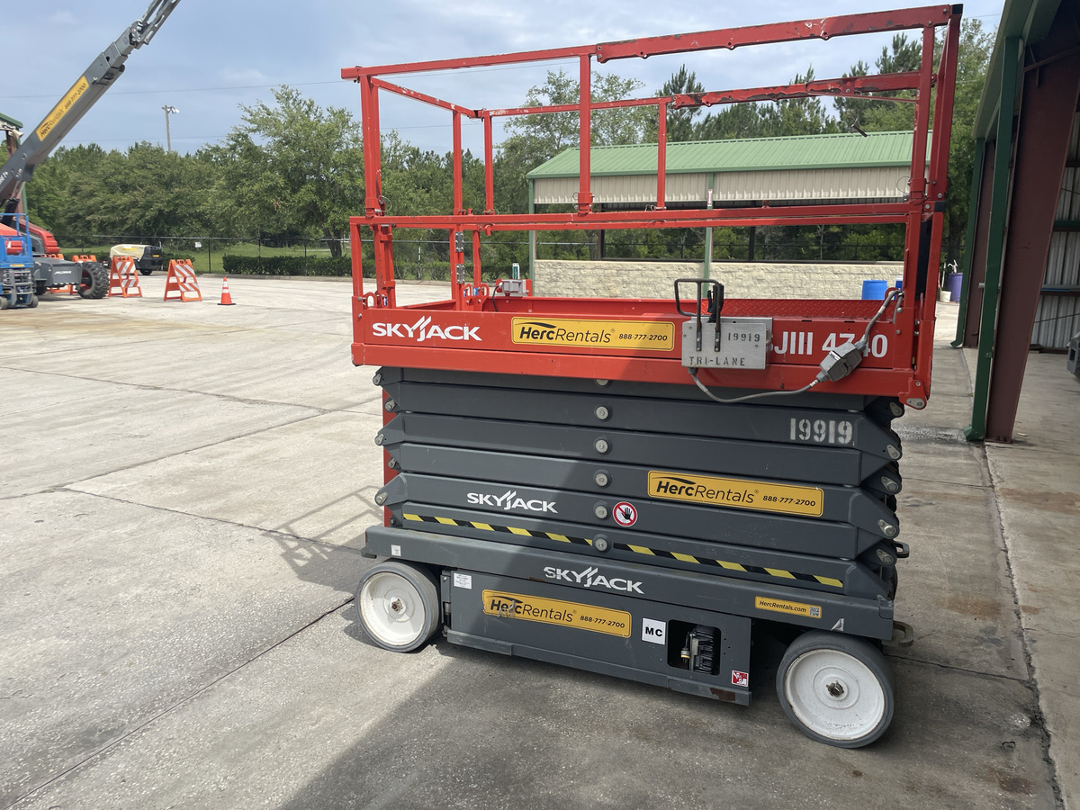 2019 Skyjack SJ4740-2