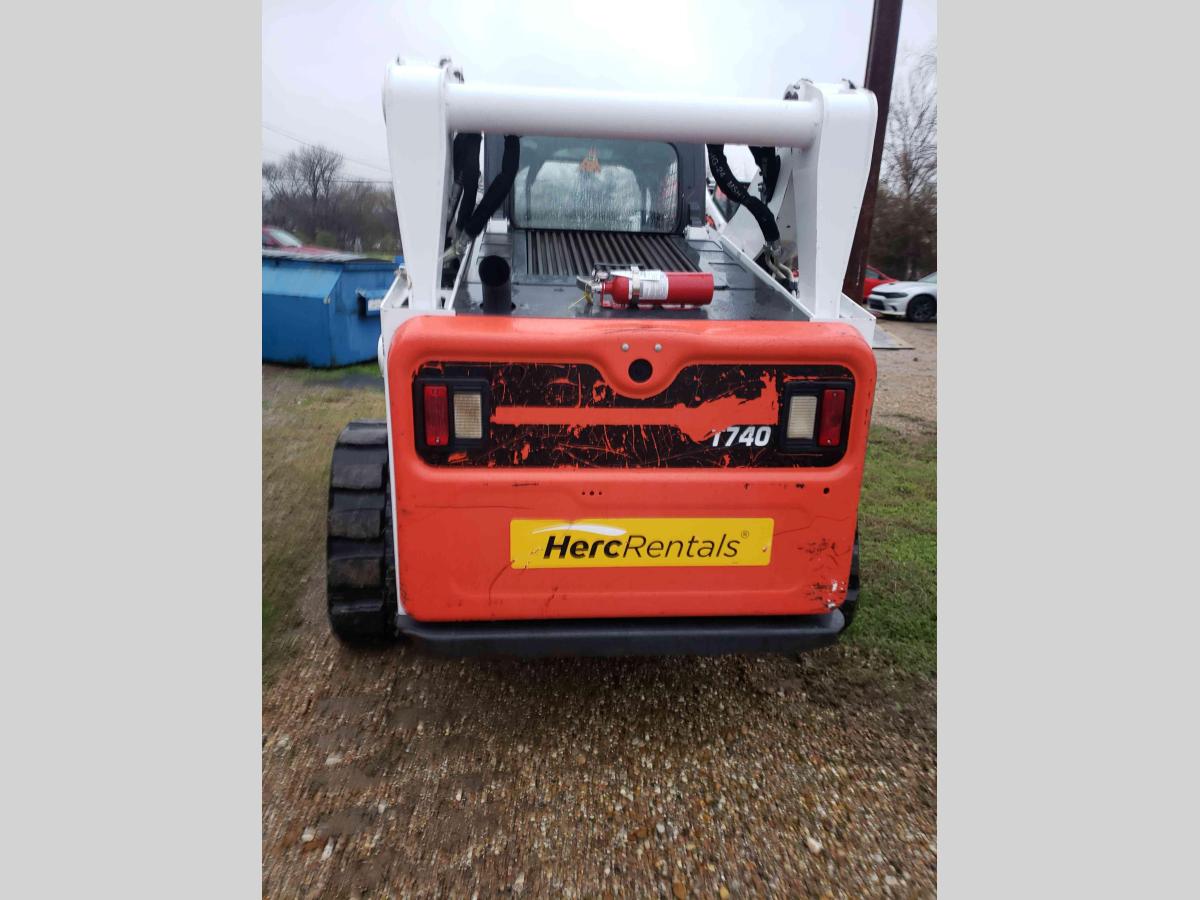 2020 Bobcat T740