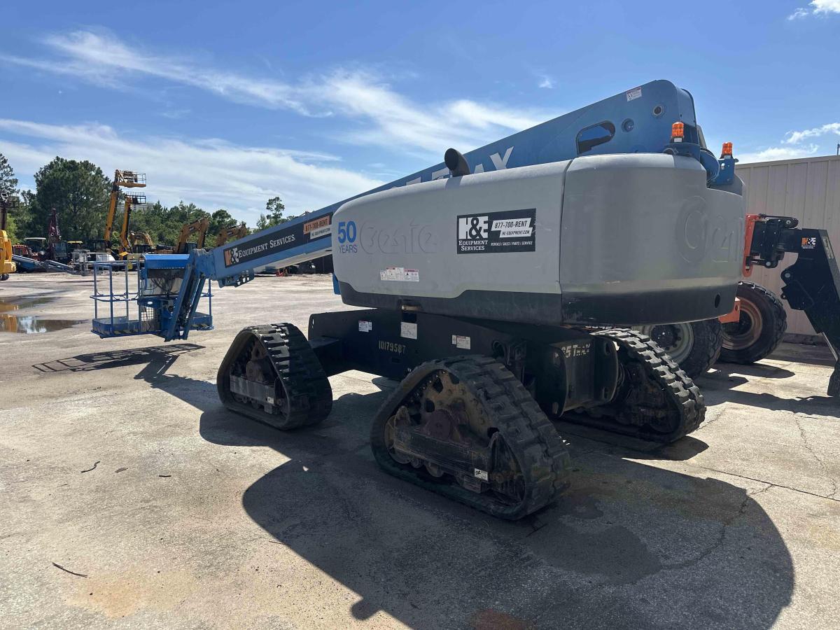 2016 Genie S-65 Trax