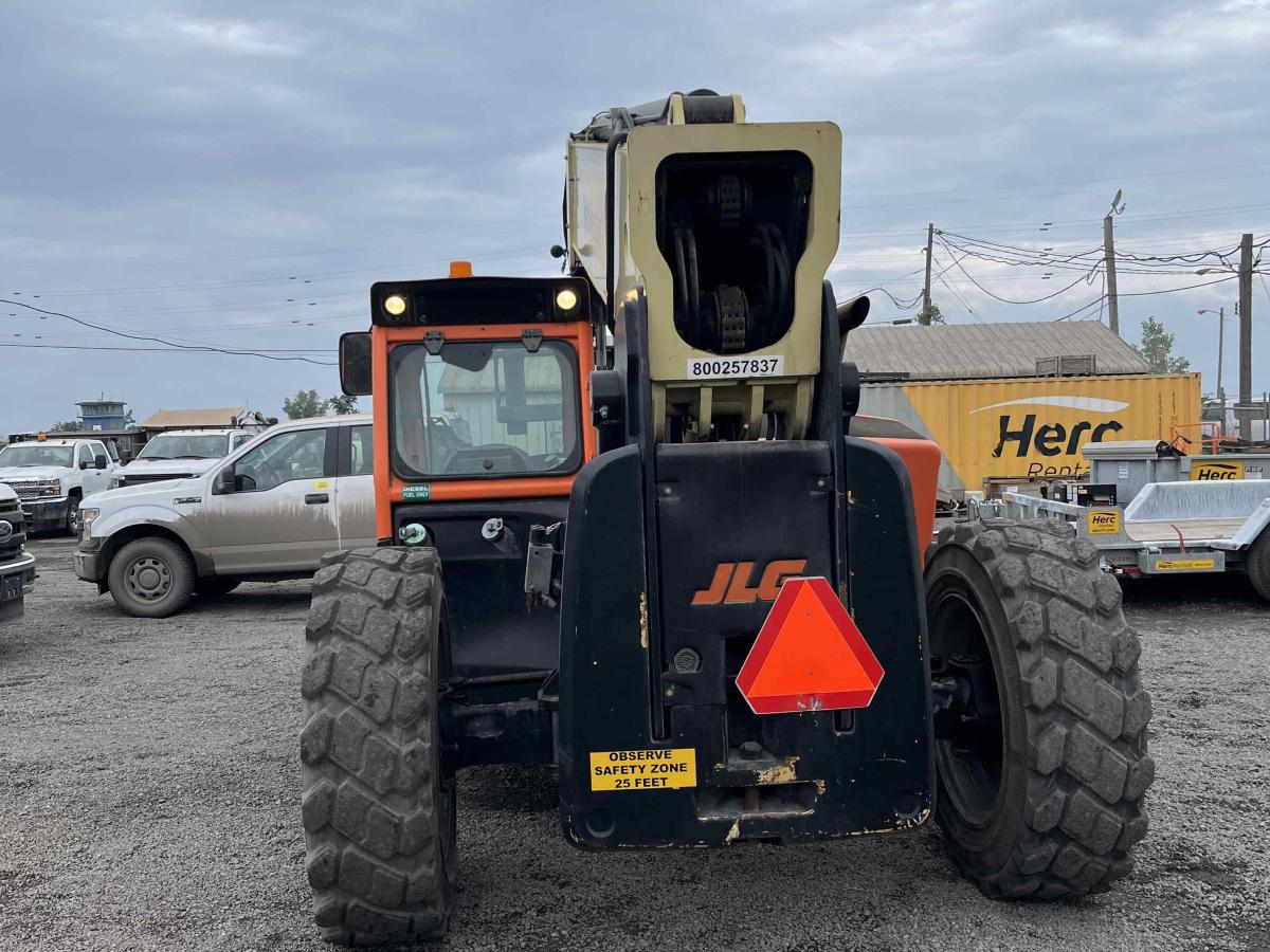 2019 JLG 1255