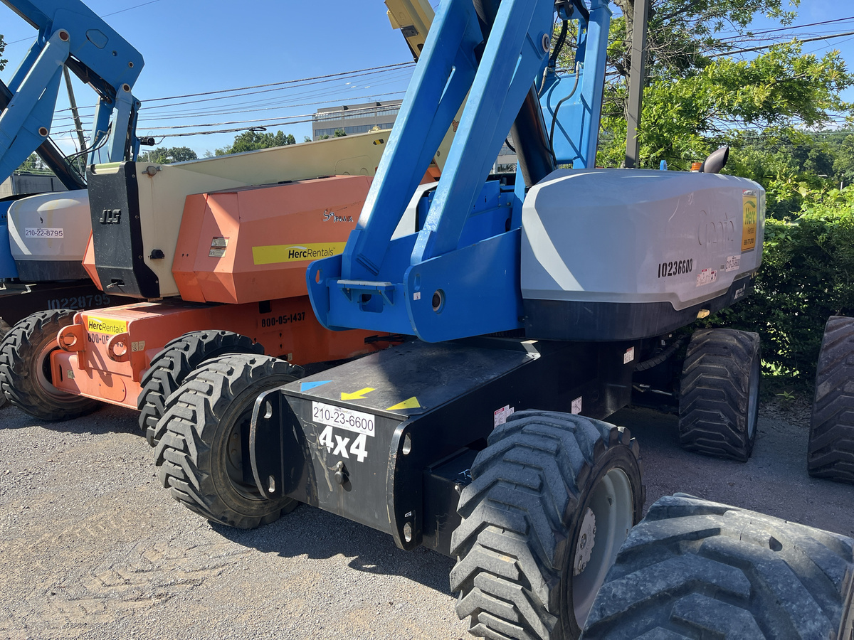 2018 Genie S-85