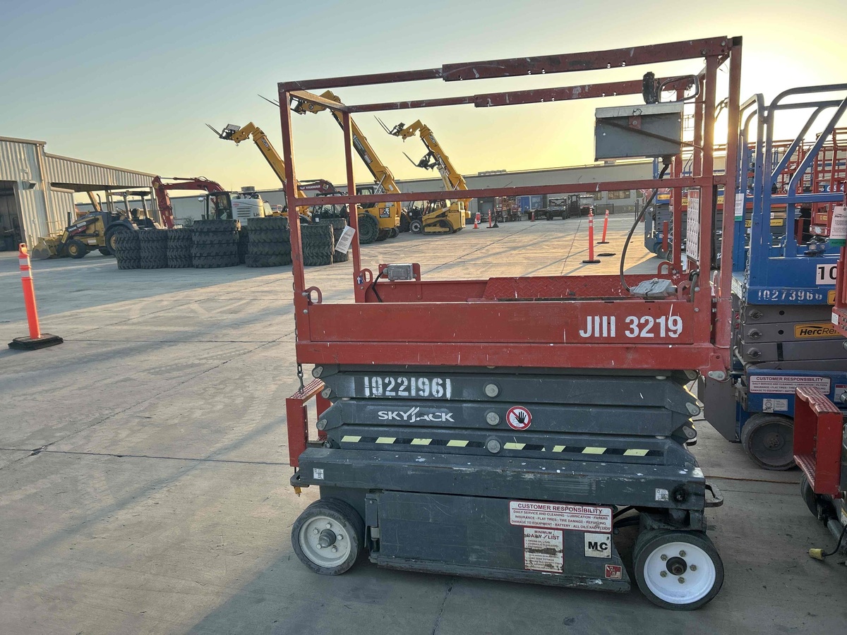 2017 Skyjack SJ3219-4