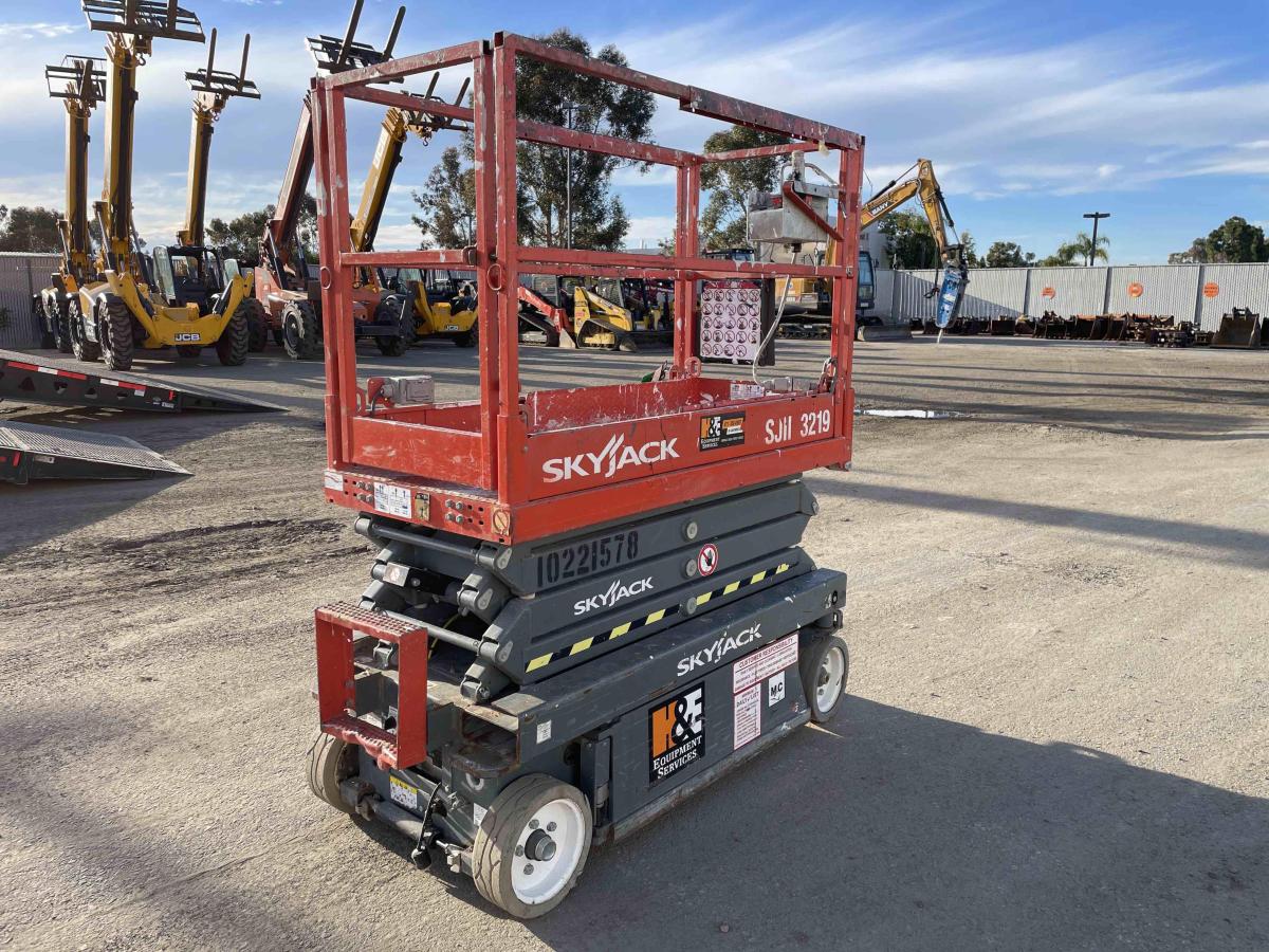 2017 Skyjack SJ3219