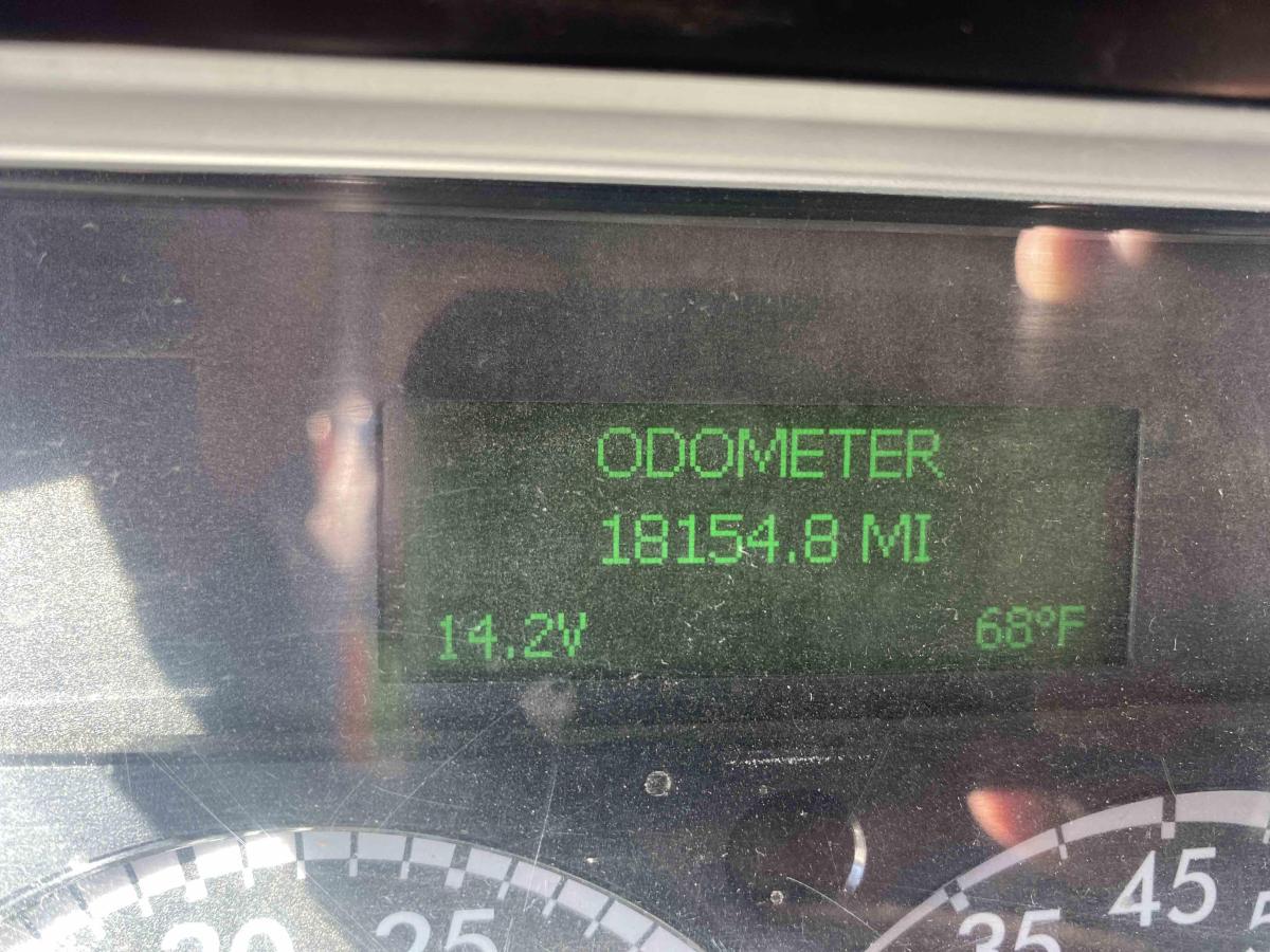 2019 Freightliner M2106