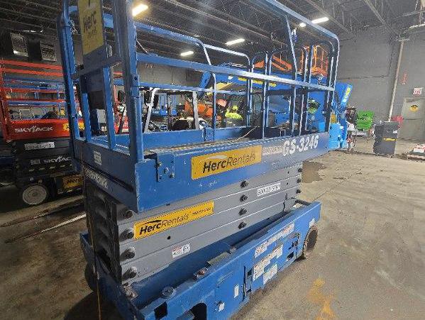 2018 Genie GS-3246
