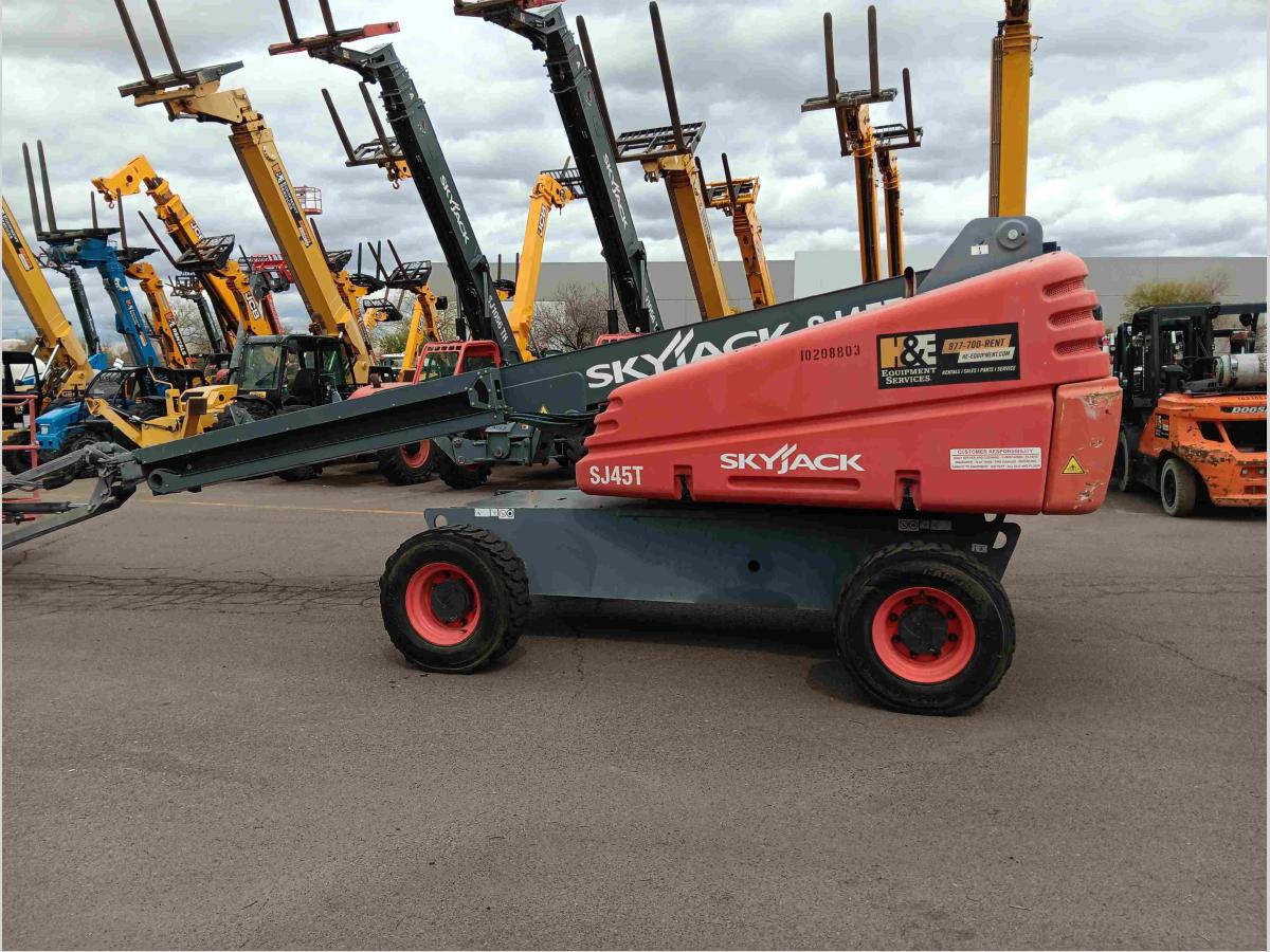 2017 Skyjack SJ45 T