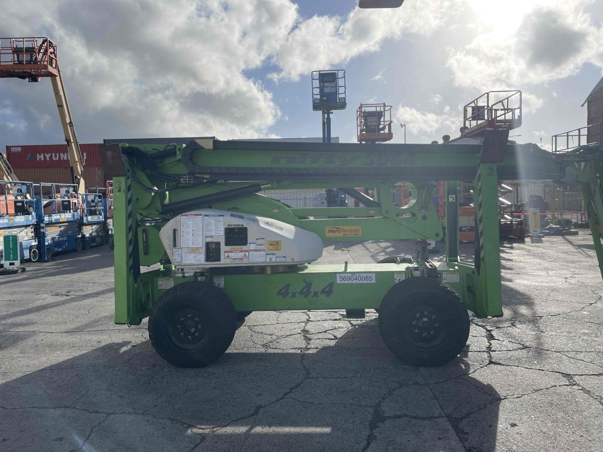 2017 Niftylift SD64 4x4x4