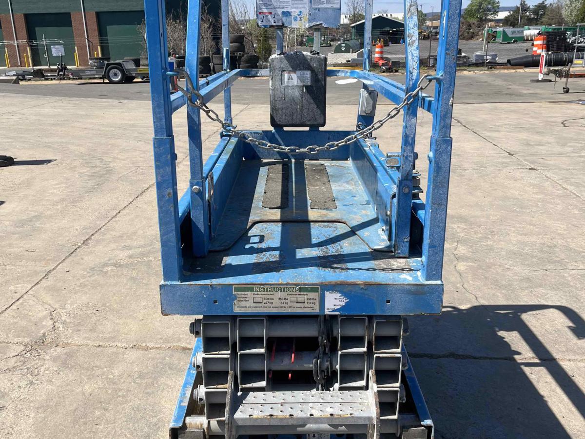 2018 Genie GS-1930
