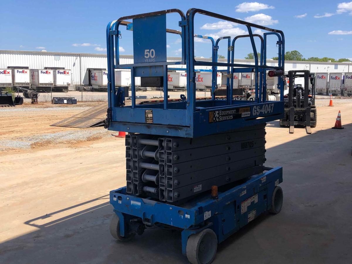 2016 Genie GS-4047