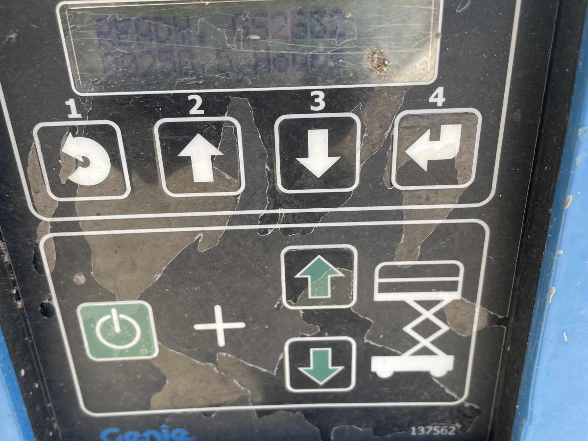 2018 Genie GS-2632