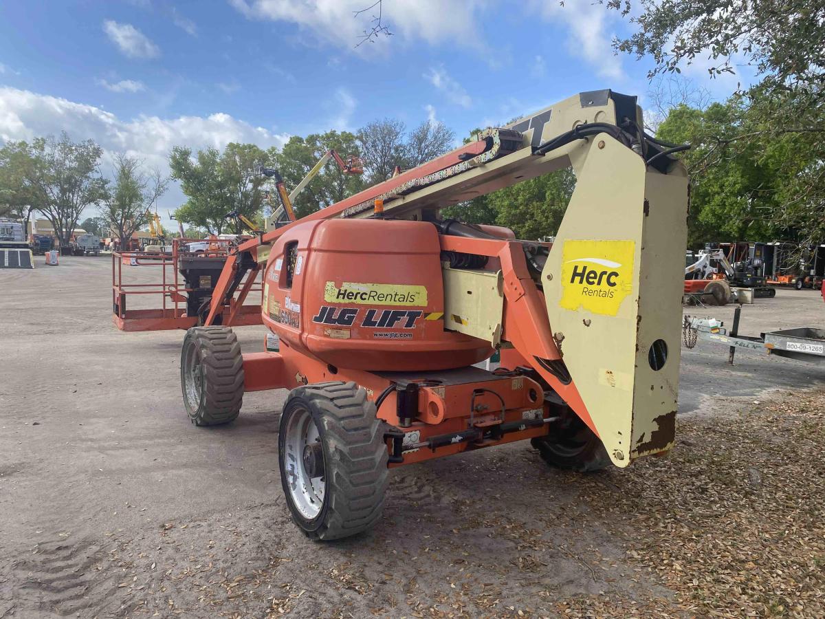 2017 JLG 600AJ