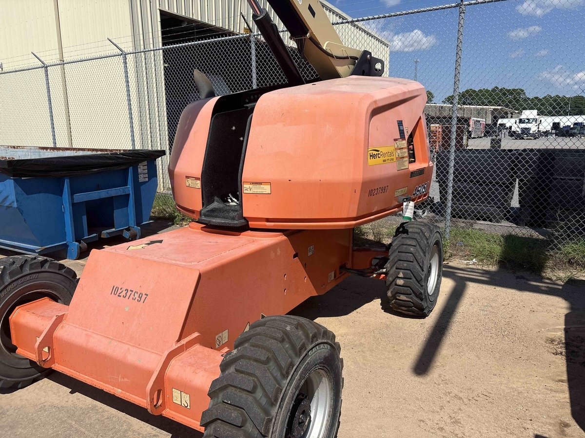 2018 JLG 460SJ-1