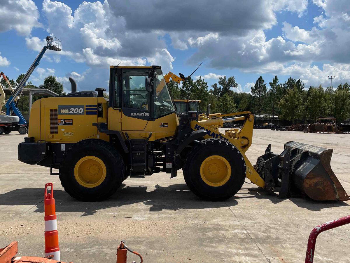2019 Komatsu WA200-8