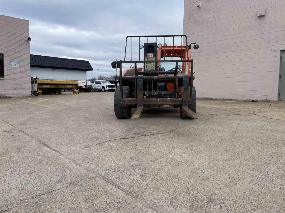 2017 JLG G5-18A