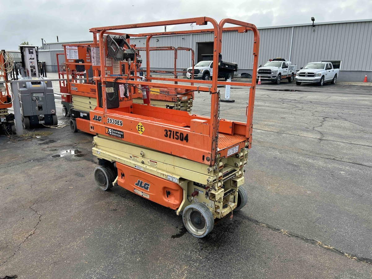 2017 JLG 1930ES