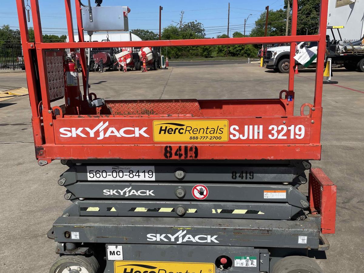 2017 Skyjack SJ3219