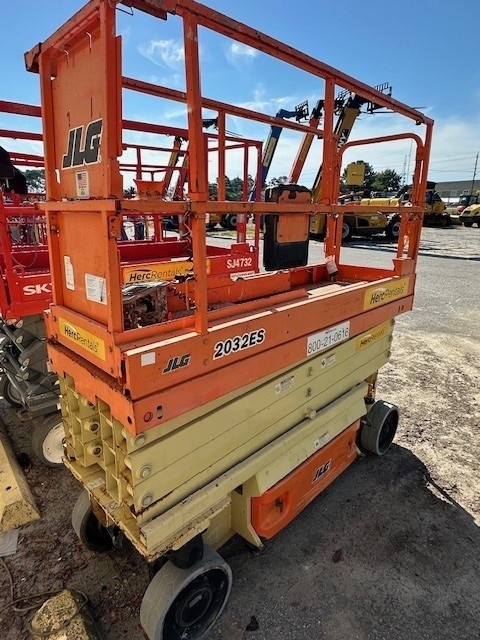 2018 JLG 2632ES-4
