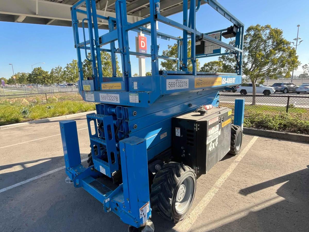2018 Genie GS-4069 RT-4