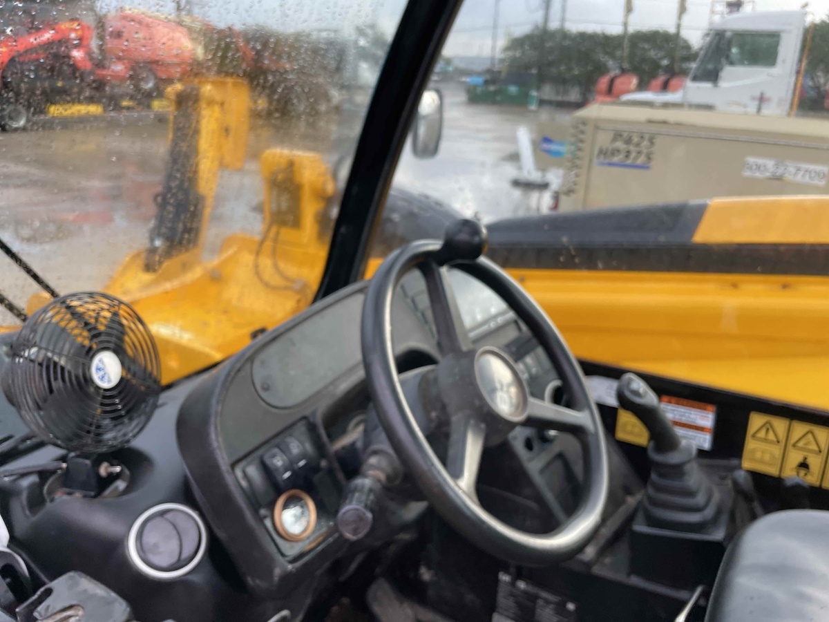 2020 JCB 512-56-6