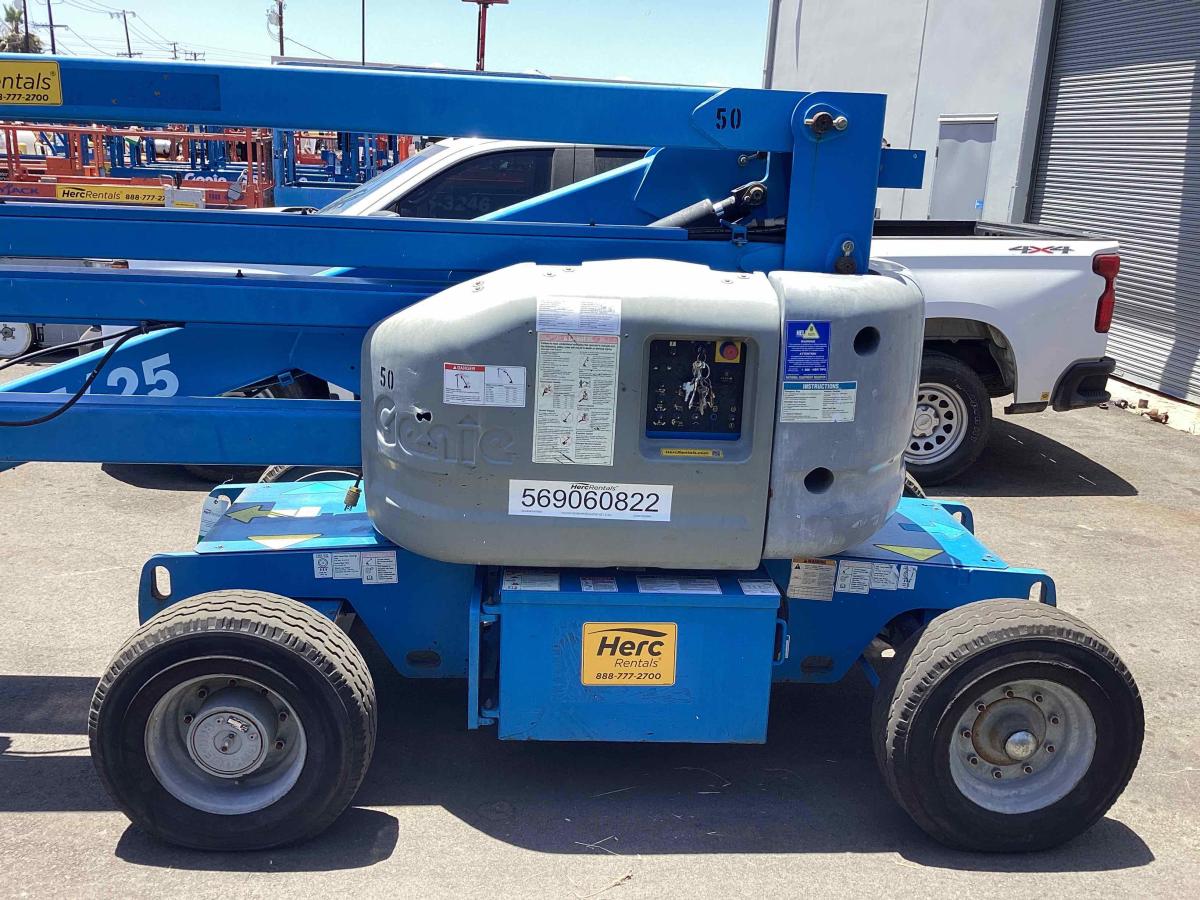 2012 Genie Z-45/25J DC