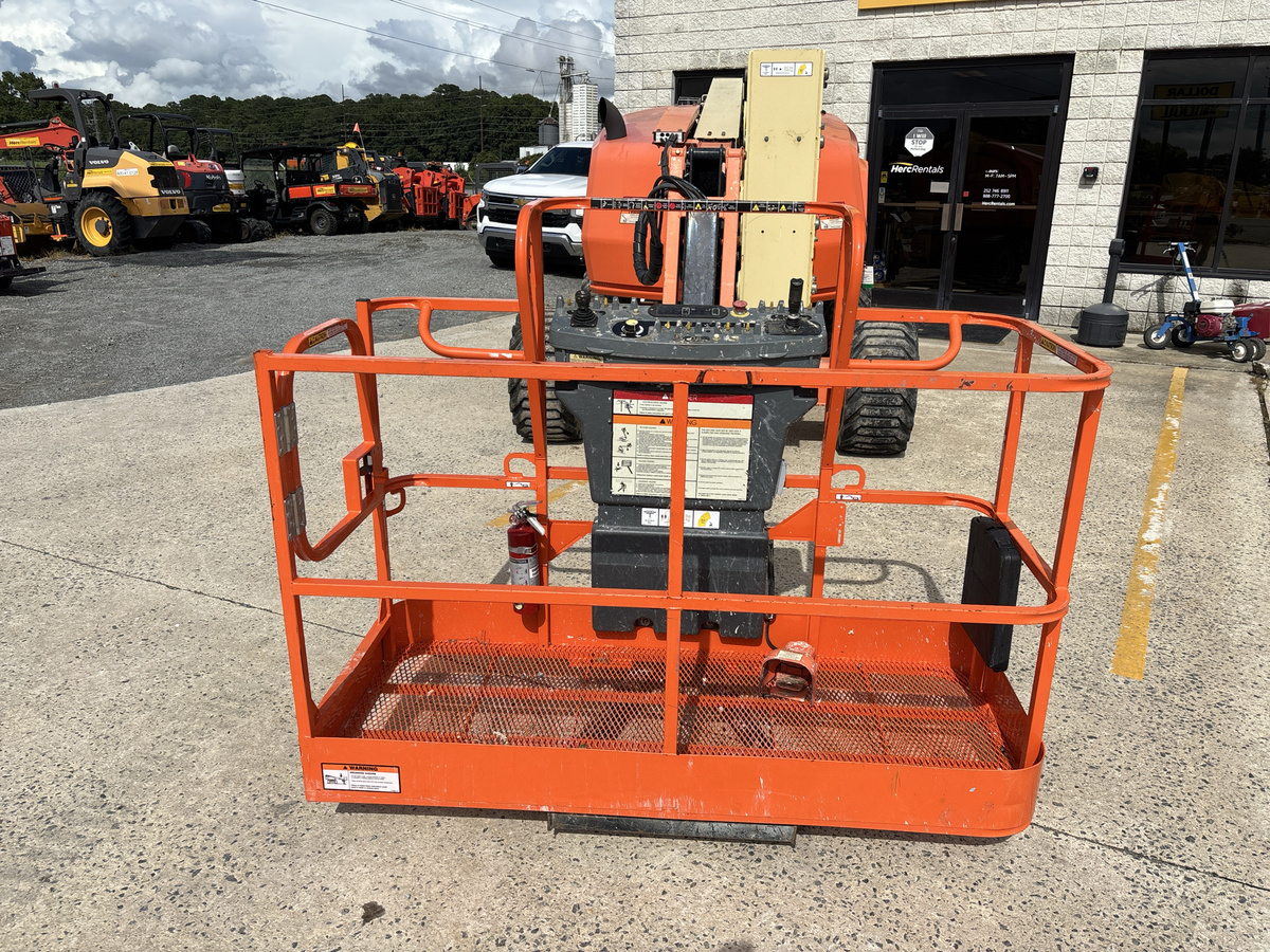 2018 JLG 450AJ-7