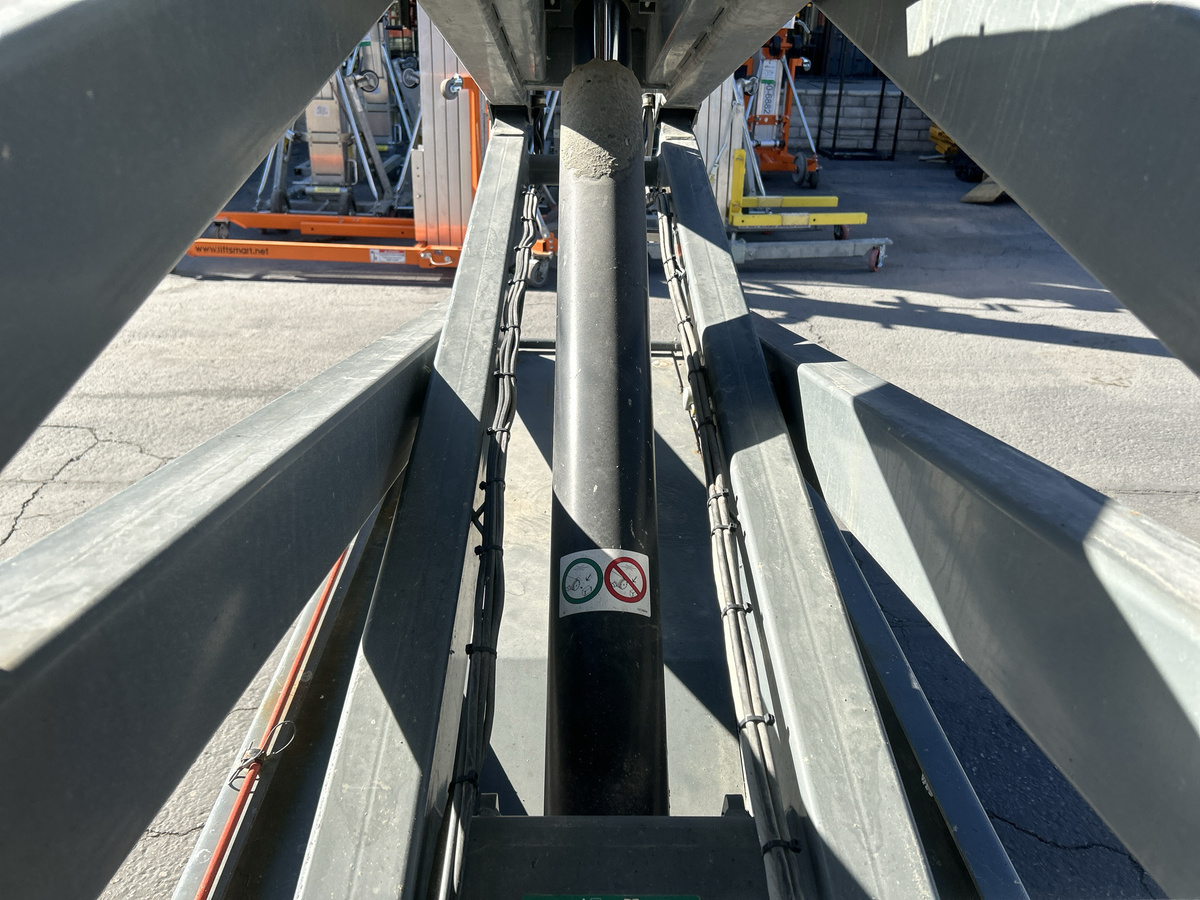 2017 Skyjack SJ3226-12