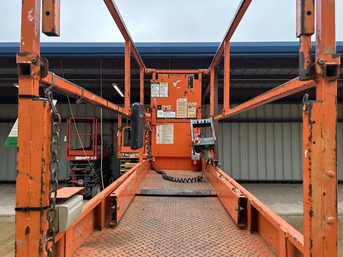 2018 JLG 2632ES-6