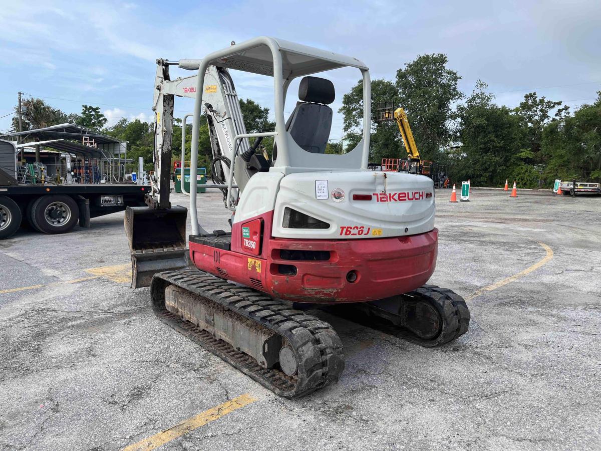 2020 Takeuchi TB260-4