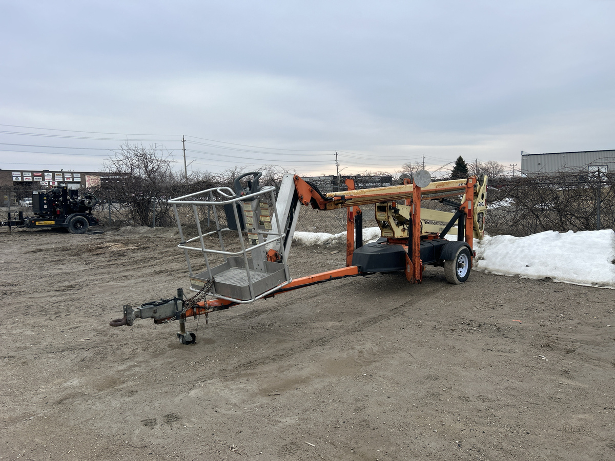 2017 JLG T500J-5