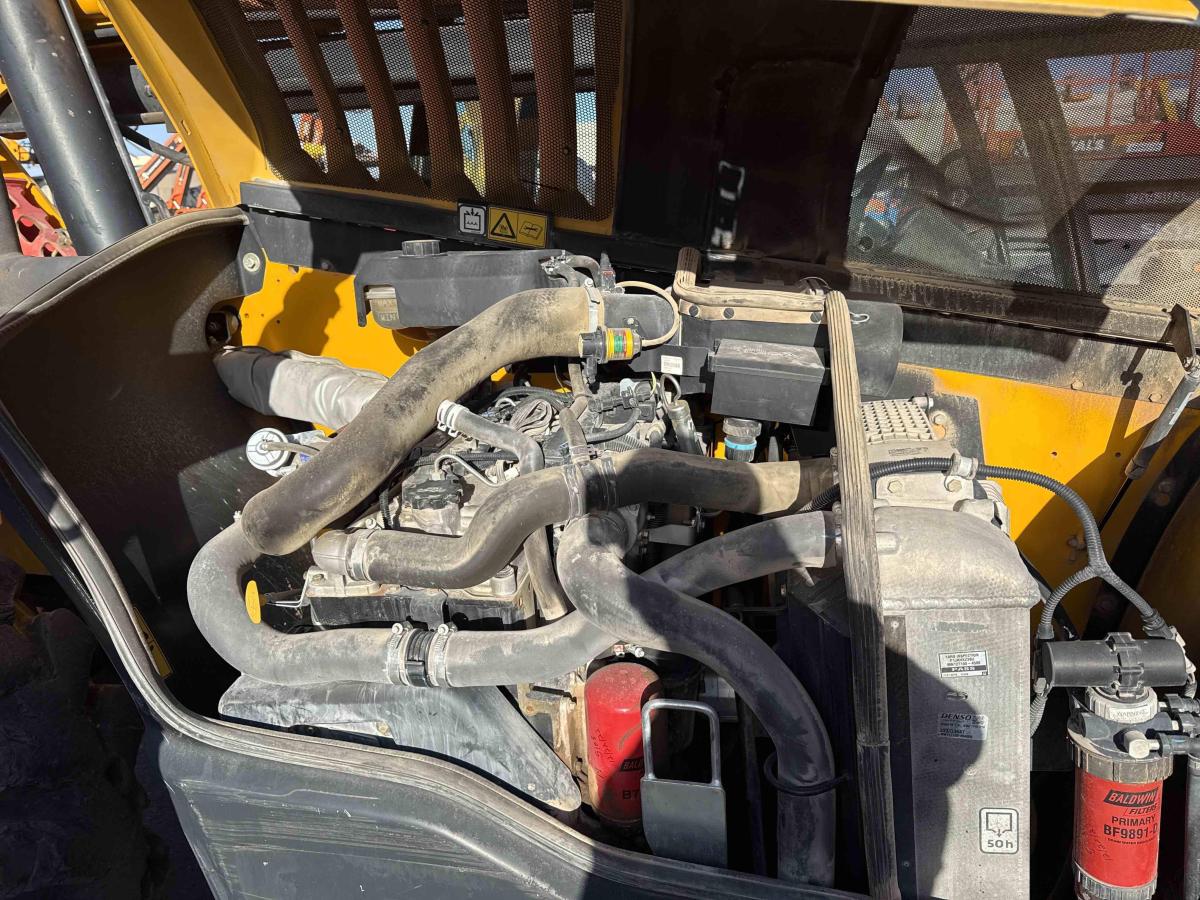 2018 JCB 510-56