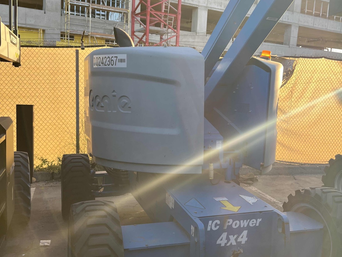 2018 Genie Z-45/25 RT