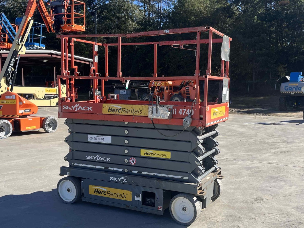 2019 Skyjack SJ4740-3