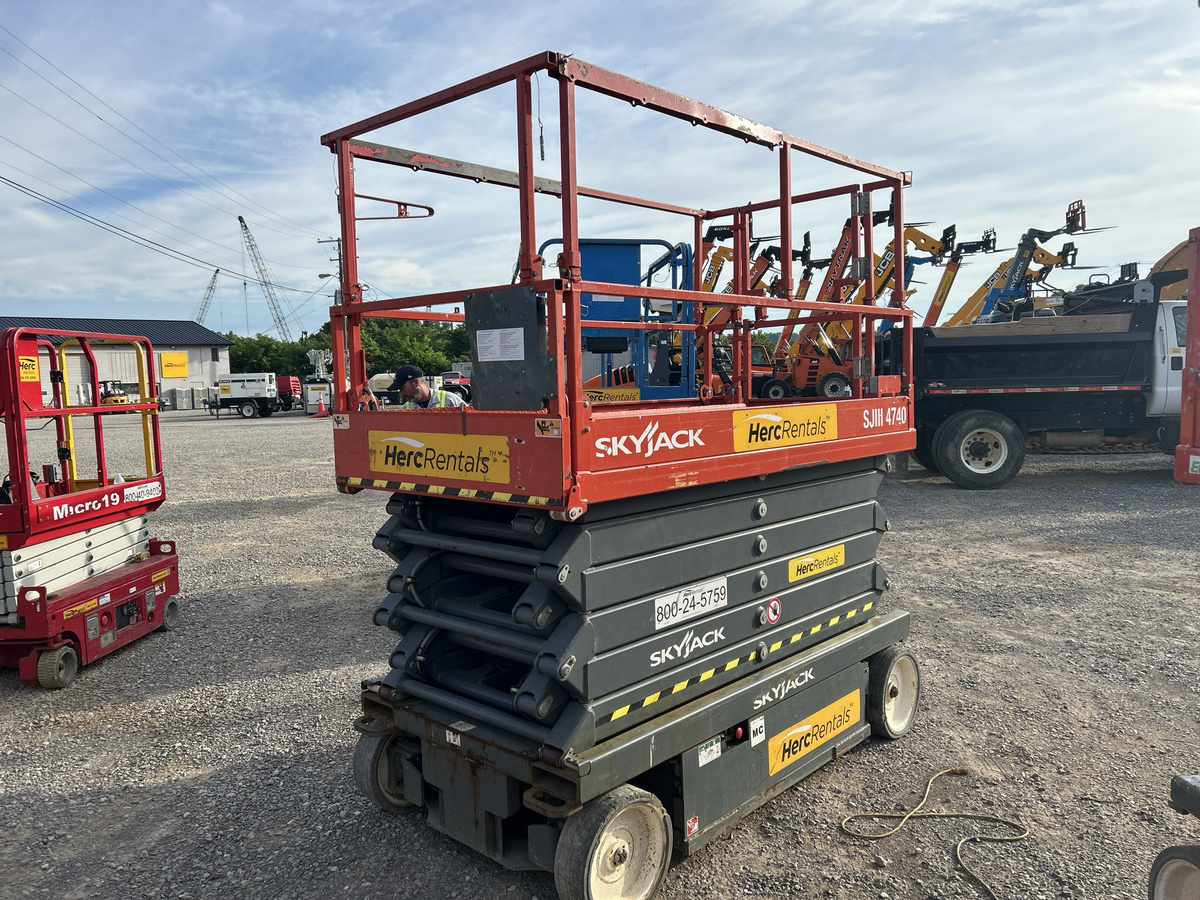 2019 Skyjack SJ4740-2
