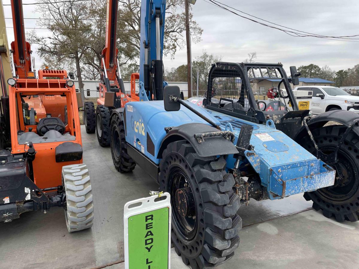 2016 Genie GTH 844