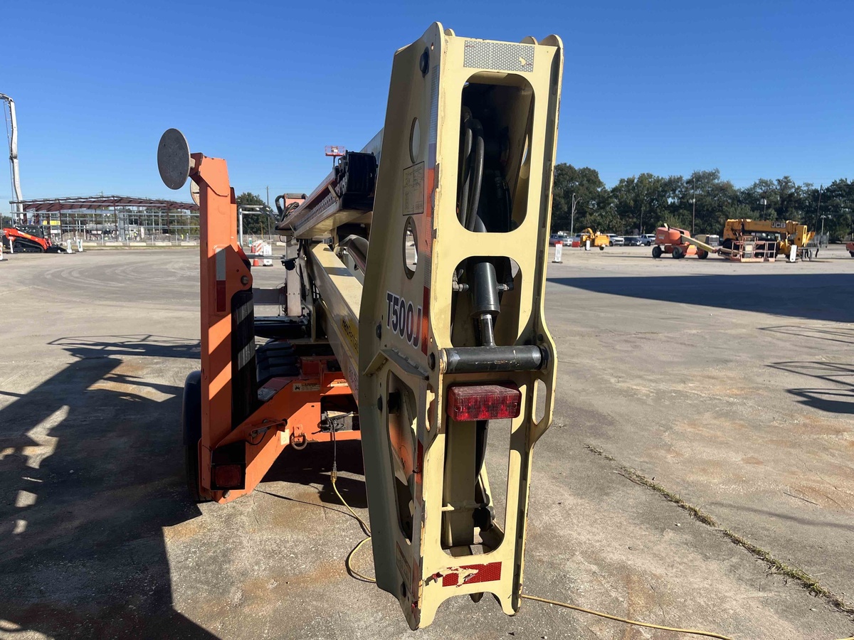 2018 JLG T500J-4