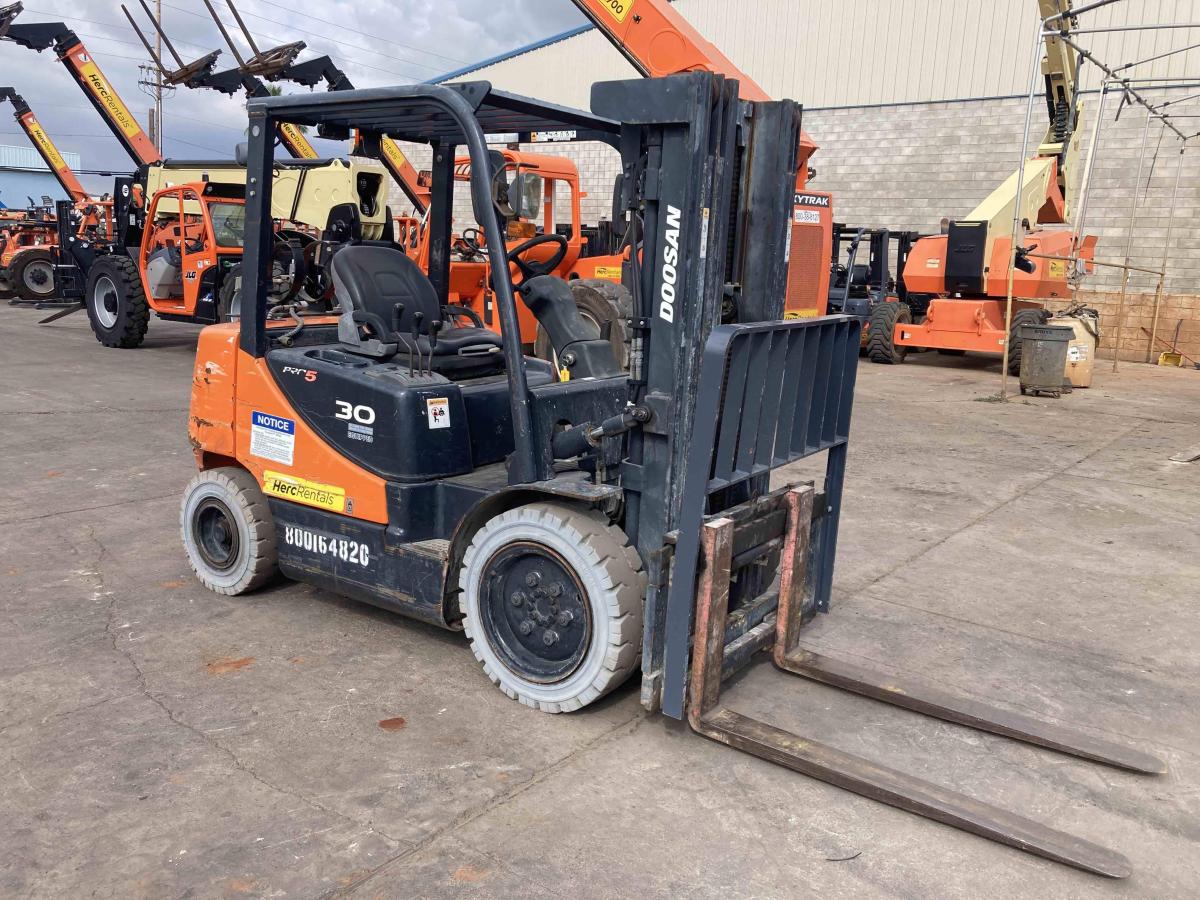 2017 Doosan G30E-5-4