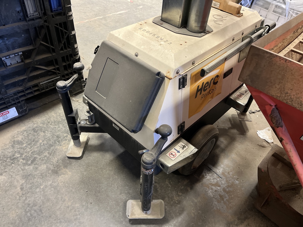 2017 Magnum PLT240-4