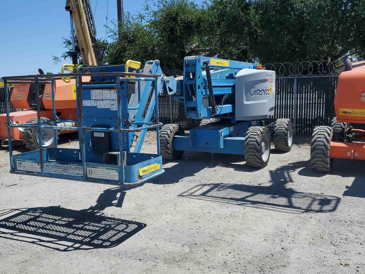 2013 Genie Z-45/25J RT-2