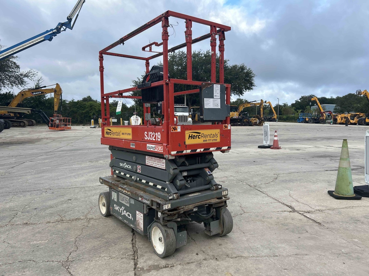 2021 Skyjack SJ3219-4