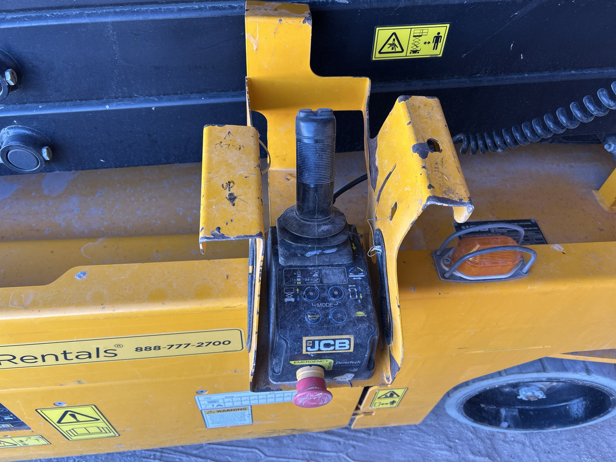 2023 JCB S3246E-4